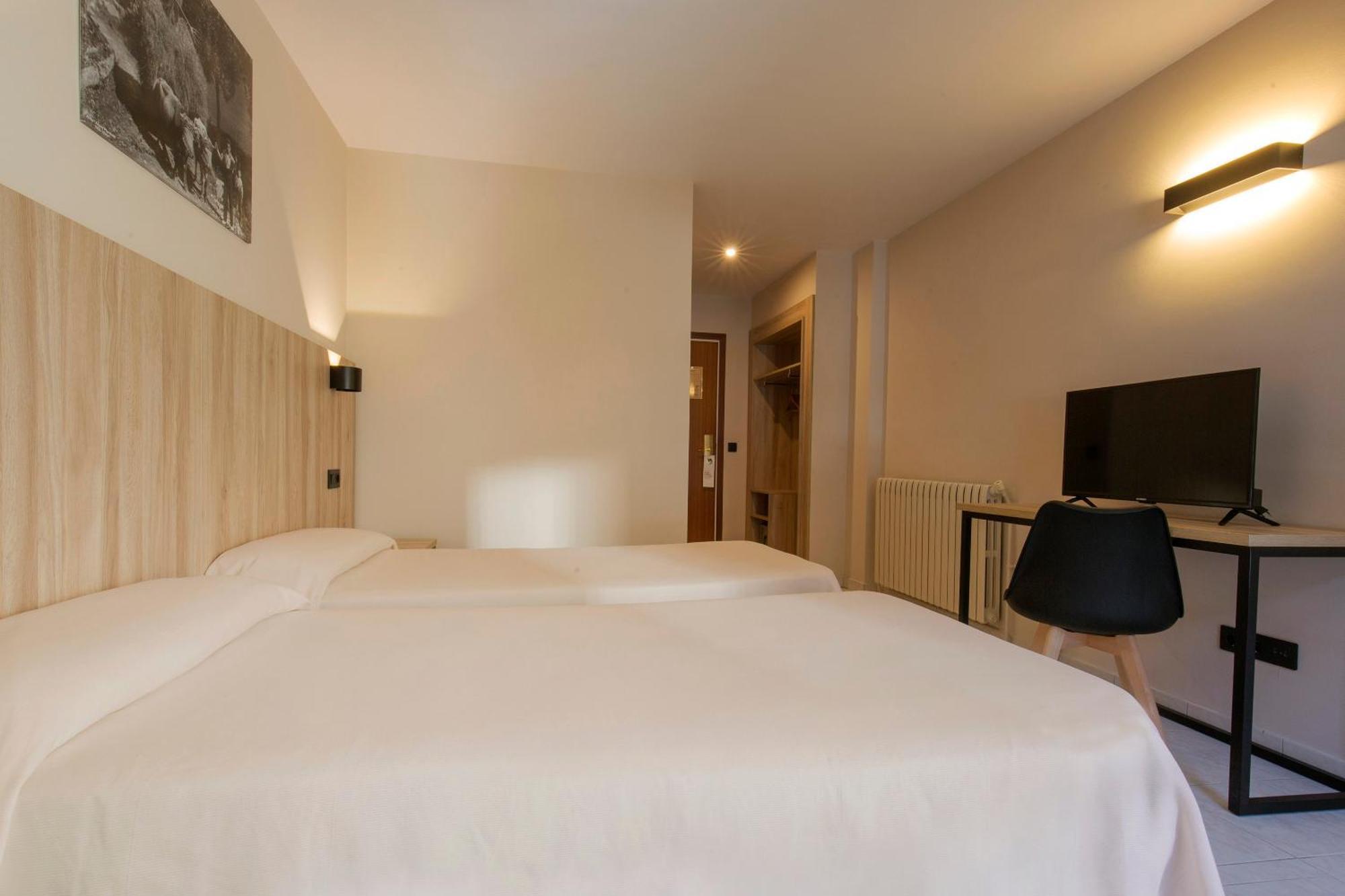 Hotel Encamp Oda fotoğraf