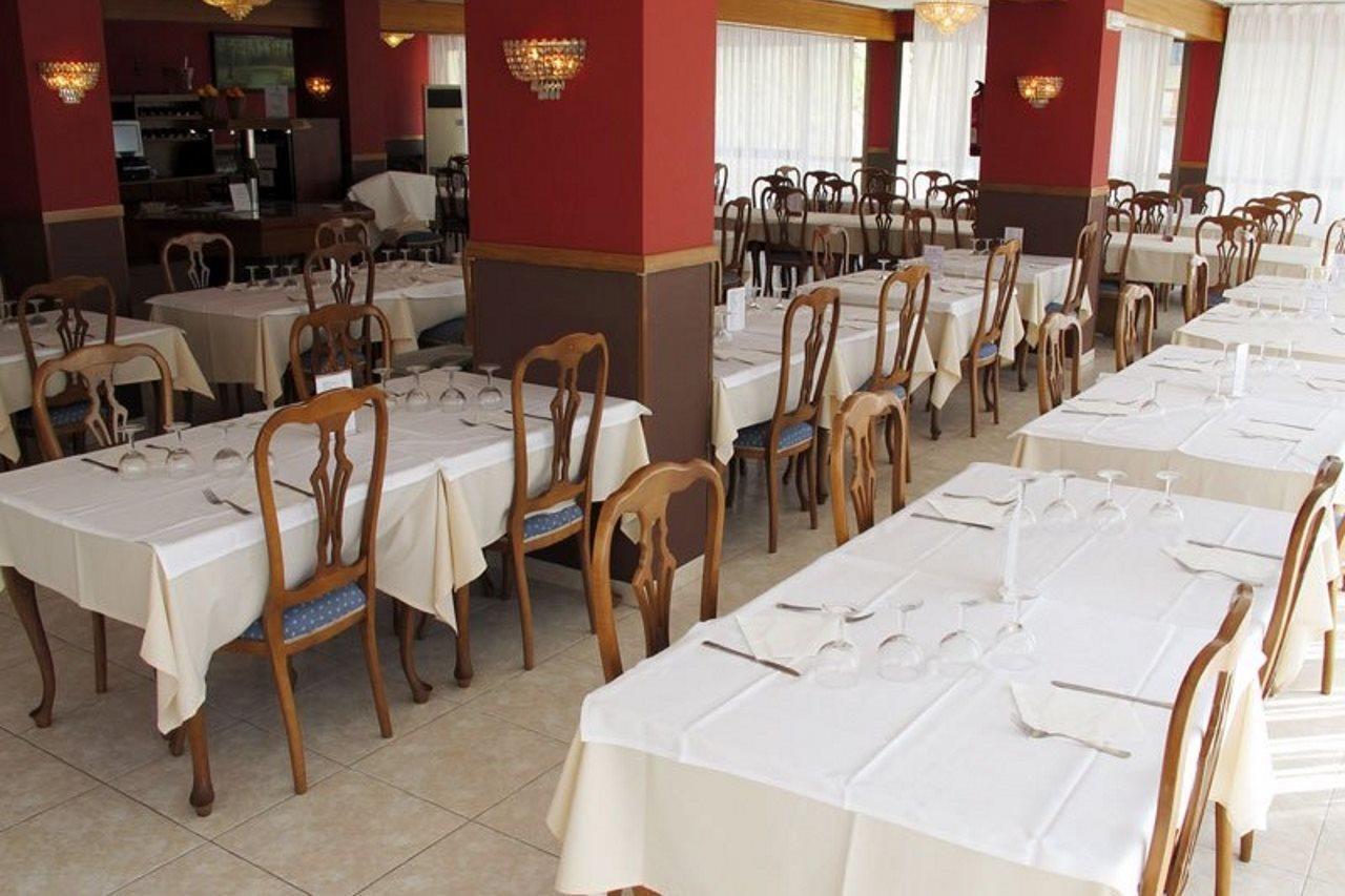 Hotel Encamp Restoran fotoğraf